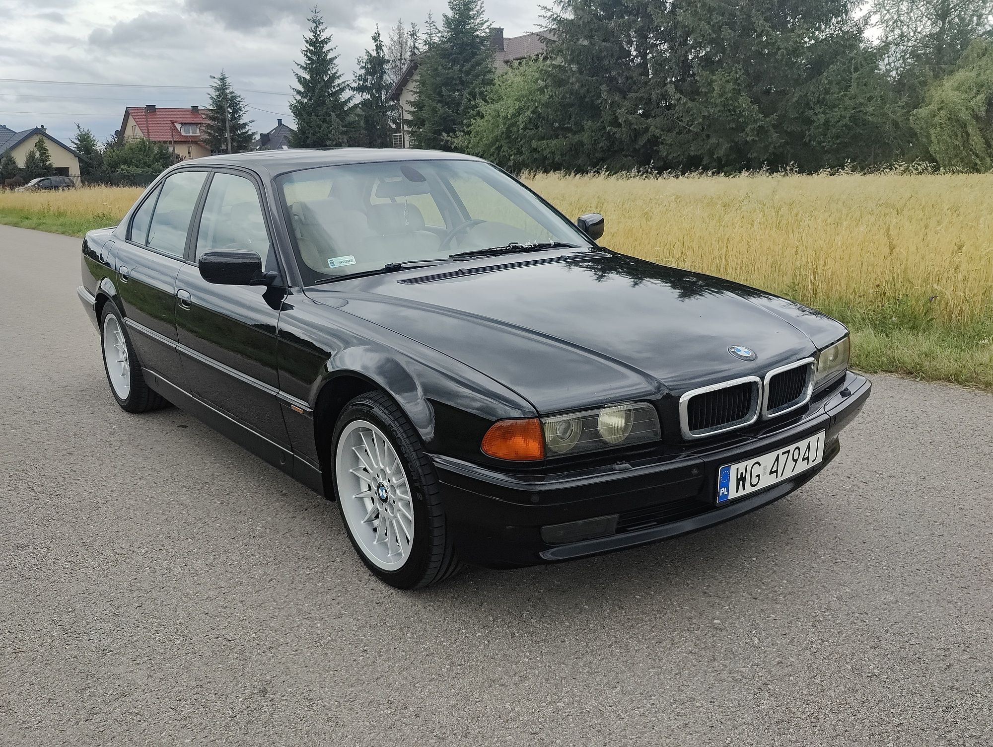 Koła BMW E38 styling 32 s32 8j i 9j z oponami.