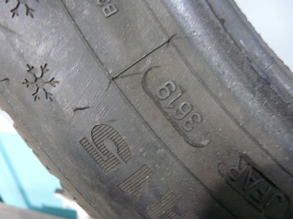 Opony zimowe x2 195/60R15 Dunlop #C124