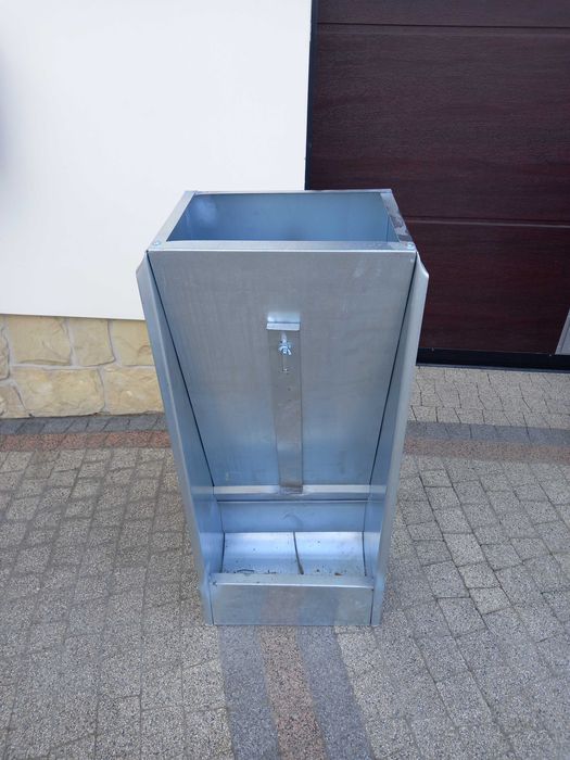 Paśnik karmnik dla świń - automat - jednostanowiskowy