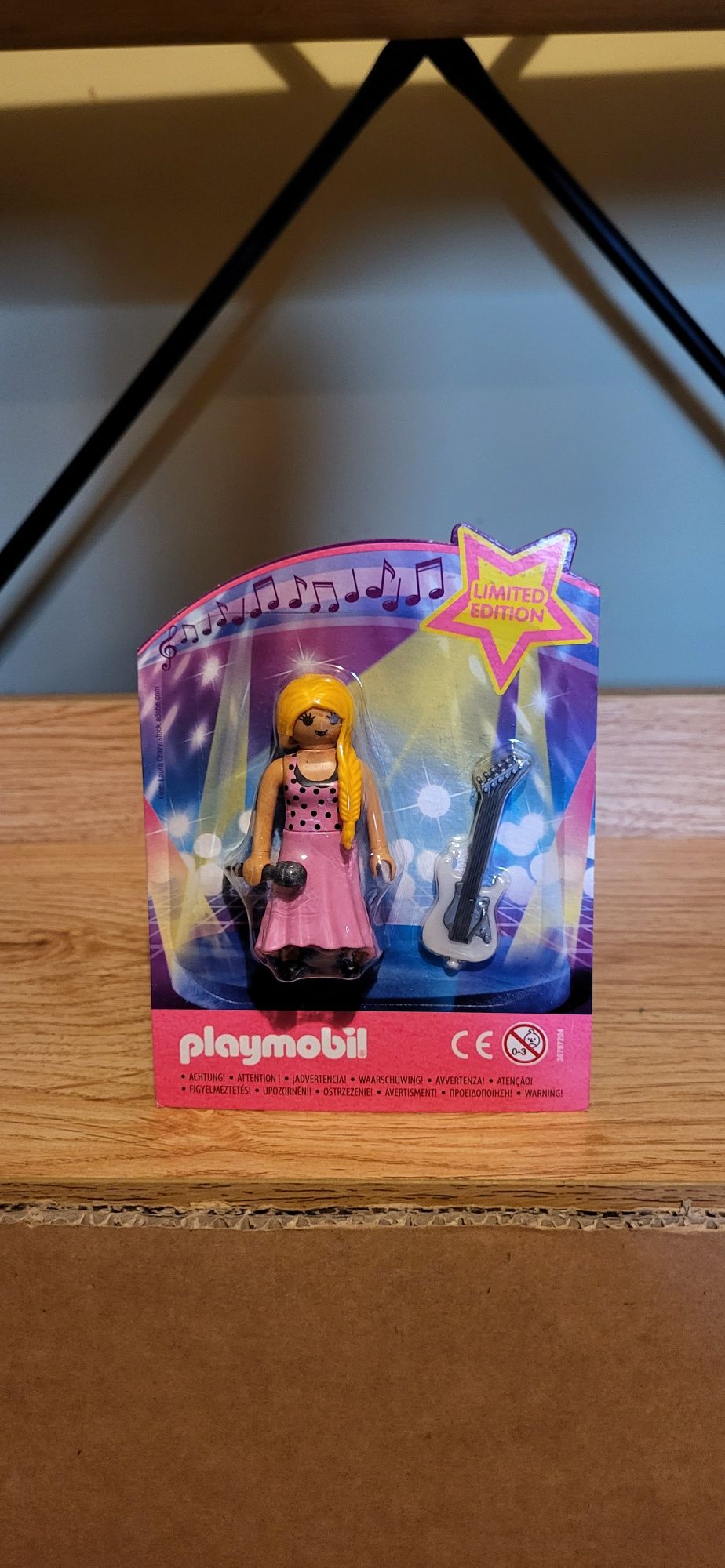 Playmobil piosenkarka plus gitara blister z figurką