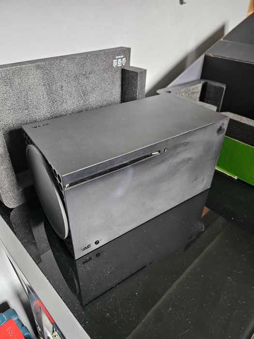 Konsola Microsoft Xbox Series X czarna 1TB
