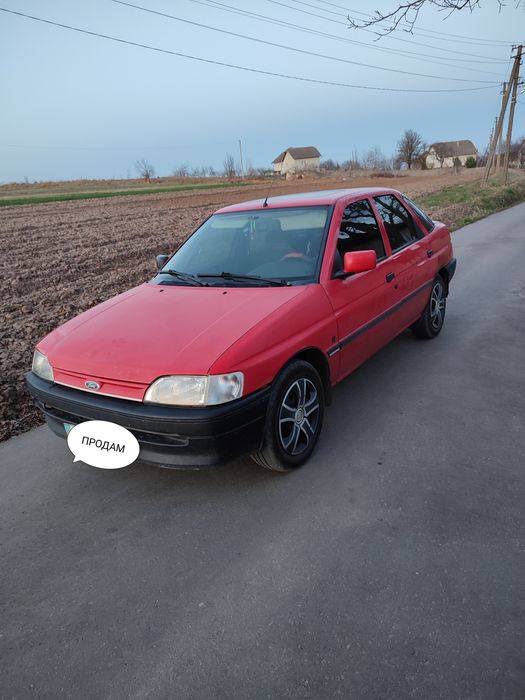Форд ескорт 1,4 моноінжектор 1992року