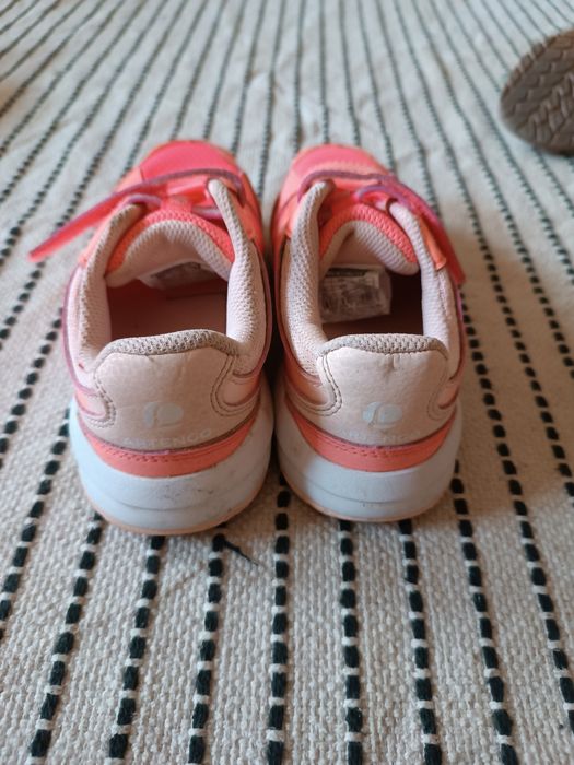 Tênis de menina da Decathlon 32