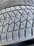 Bridgestone Blizzak 55 215/60 R17 год 35 18 9 мм как новие