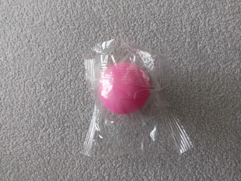 Piłka squishy antystresowa nieużywana