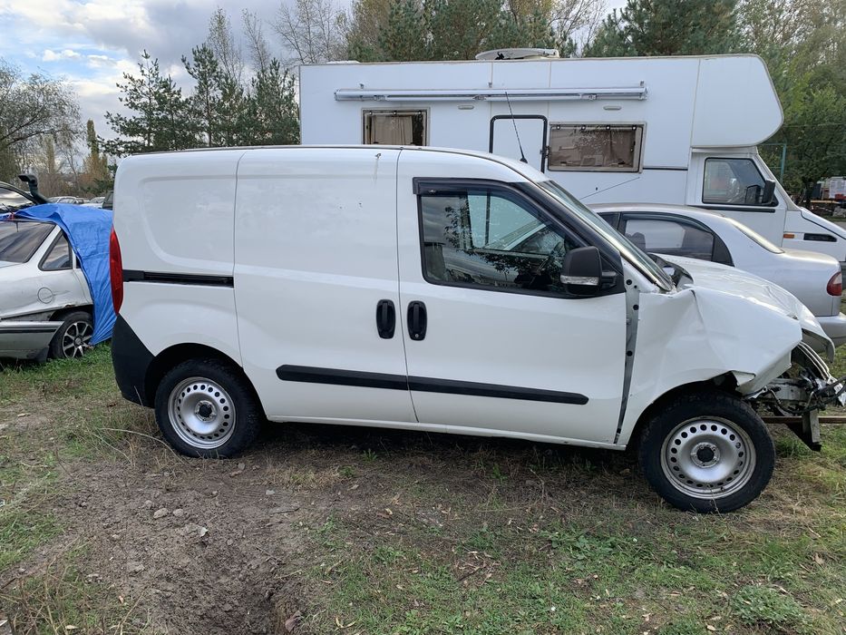 Запчасти капот фиат добло Fiat Doblo 263 1,3 1,4