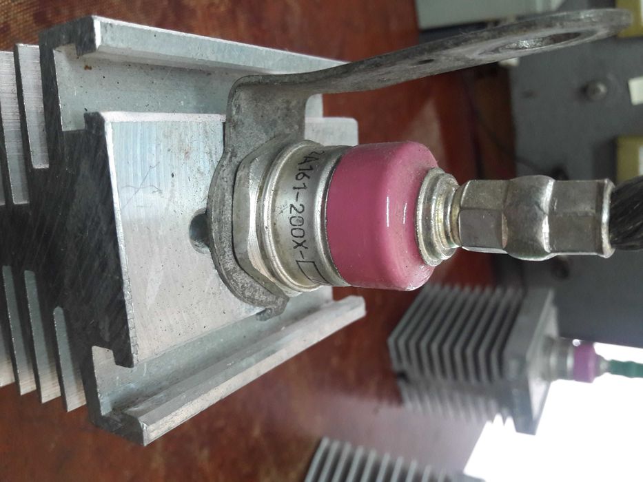 Диоды 2Д-161-200х-9 =200 ампер 900 вольт