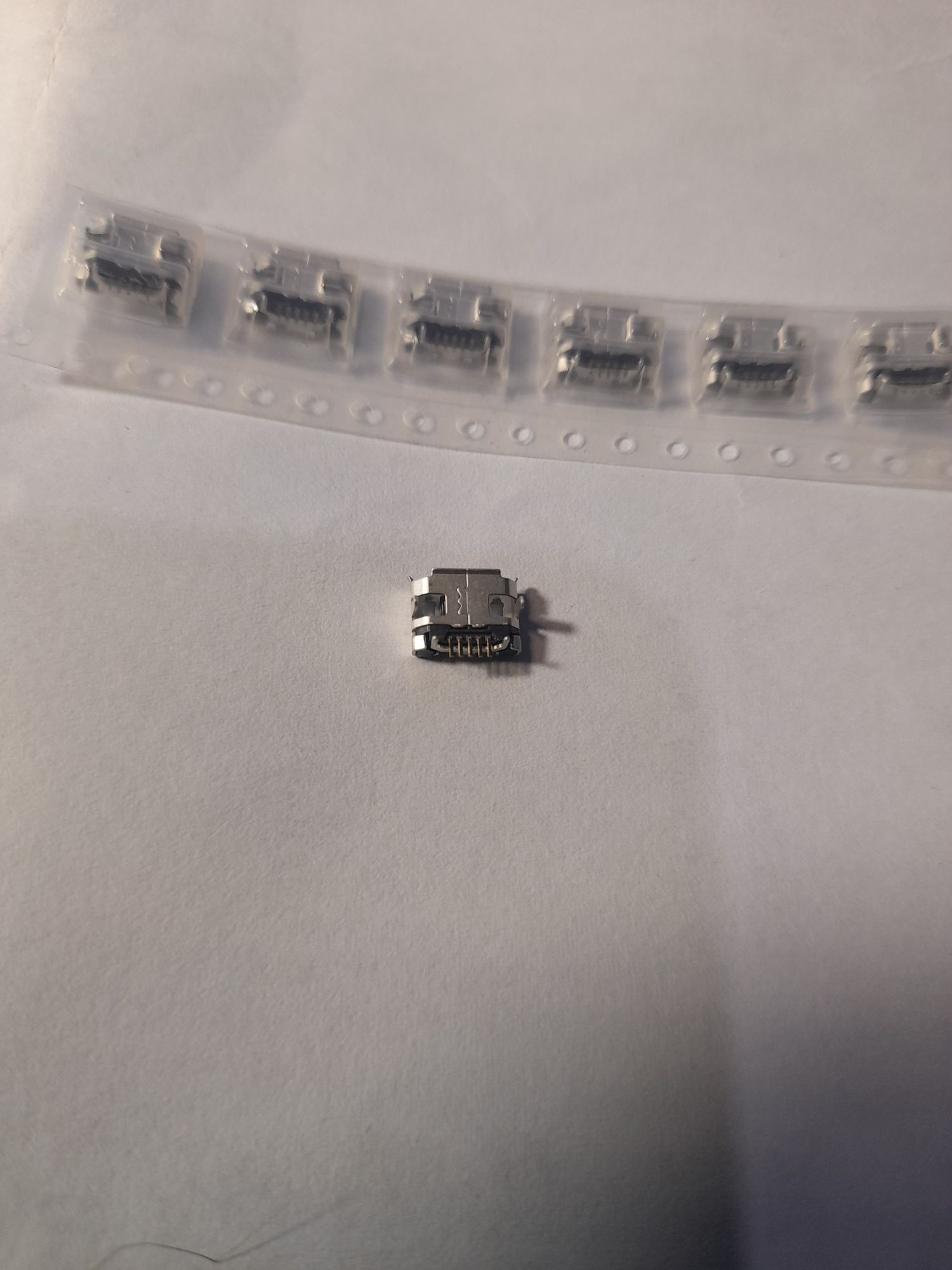 Гніздо зарядкі micro usb