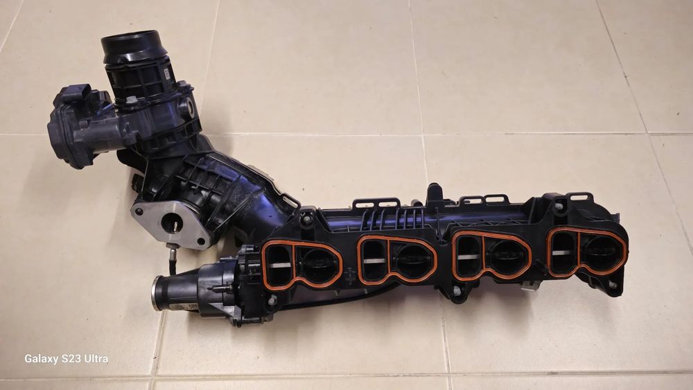 Coletor de admissao original BMW motor b47d20a--Excelente estado