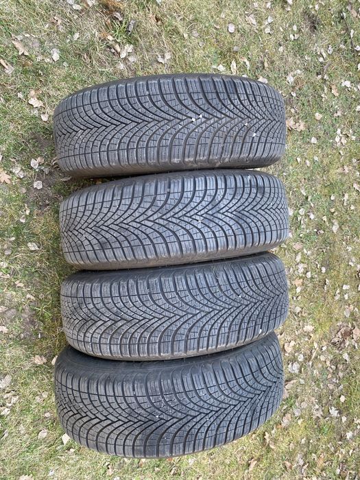 Zestaw Opony całoroczne z felgami do focusa mk2 195/65 R15 6Jx15x52,5