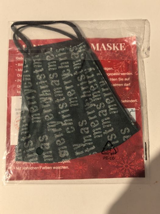 Maseczka na usta i nos - motyw świąteczny