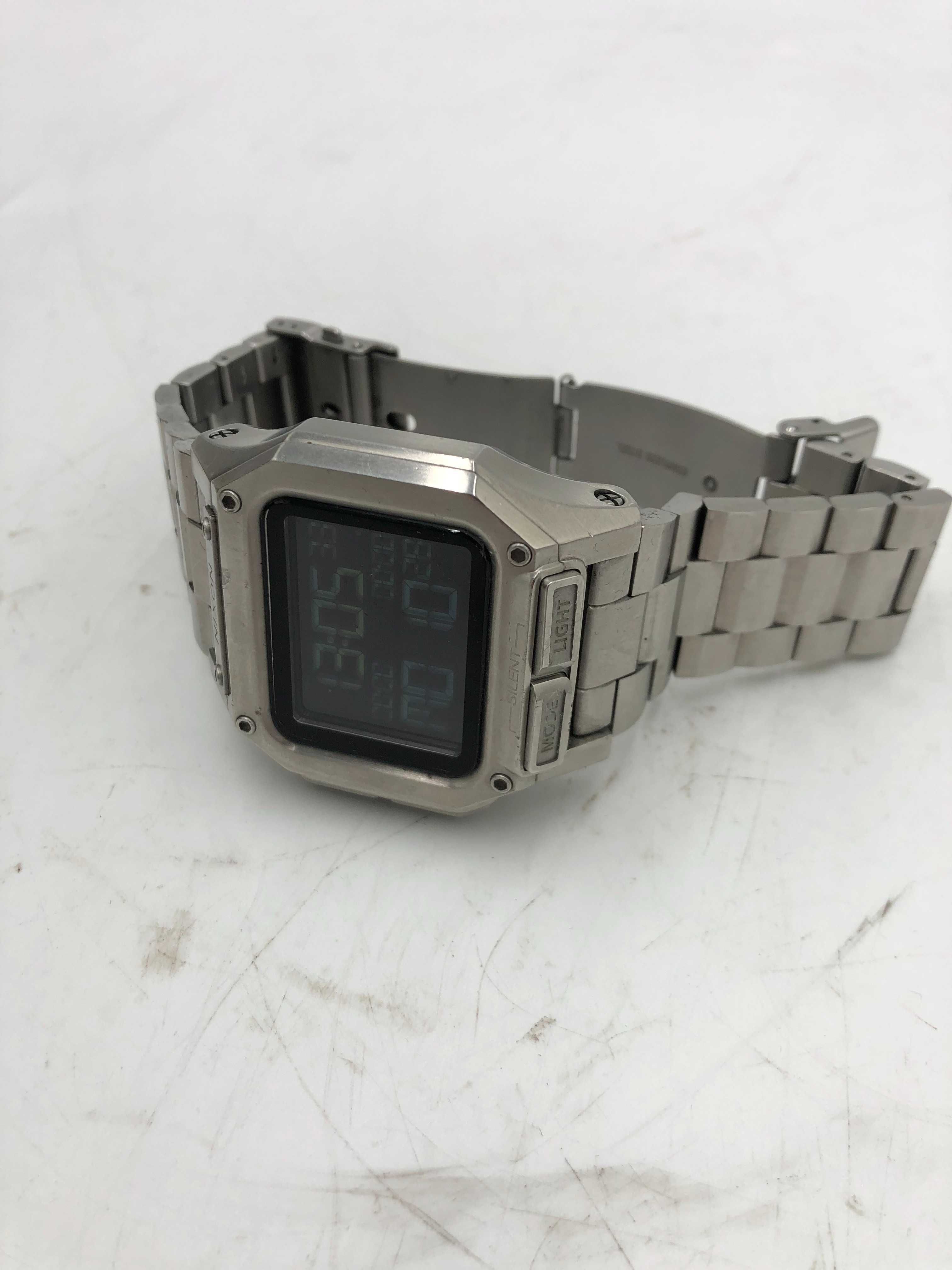Nixon Zegarek na rękę Regulus