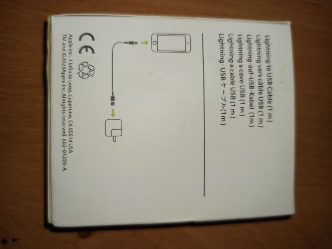 Przewód zasilający IPhone 1m ORYGINALNYKabel Lightning - USB