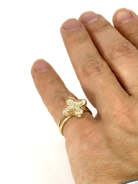 Złoty pierścionek rozmiar 17