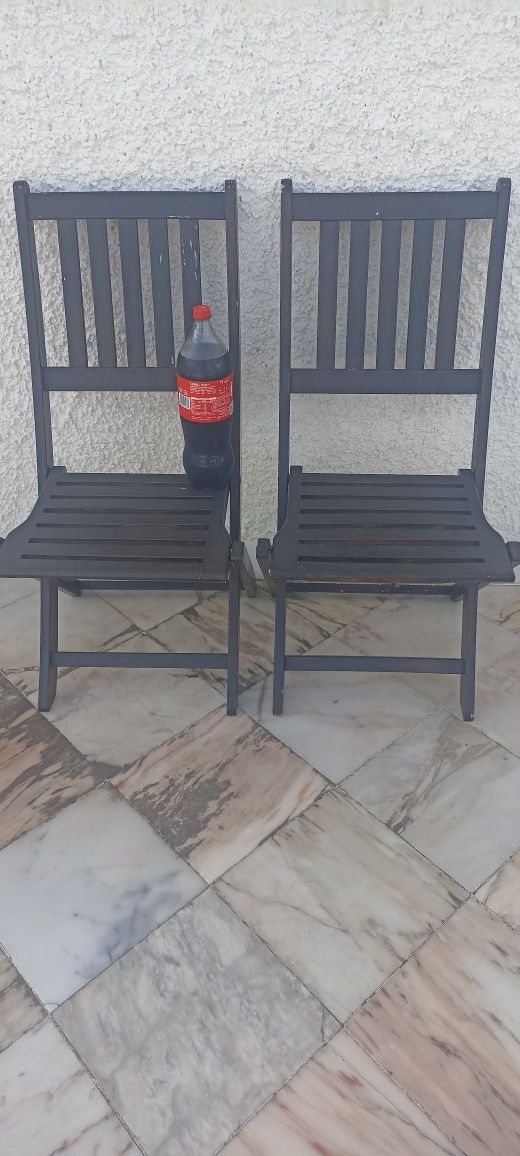 2 Cadeiras madeira