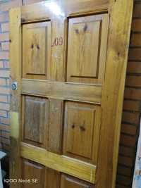 Продам двери деревянные филенчатые