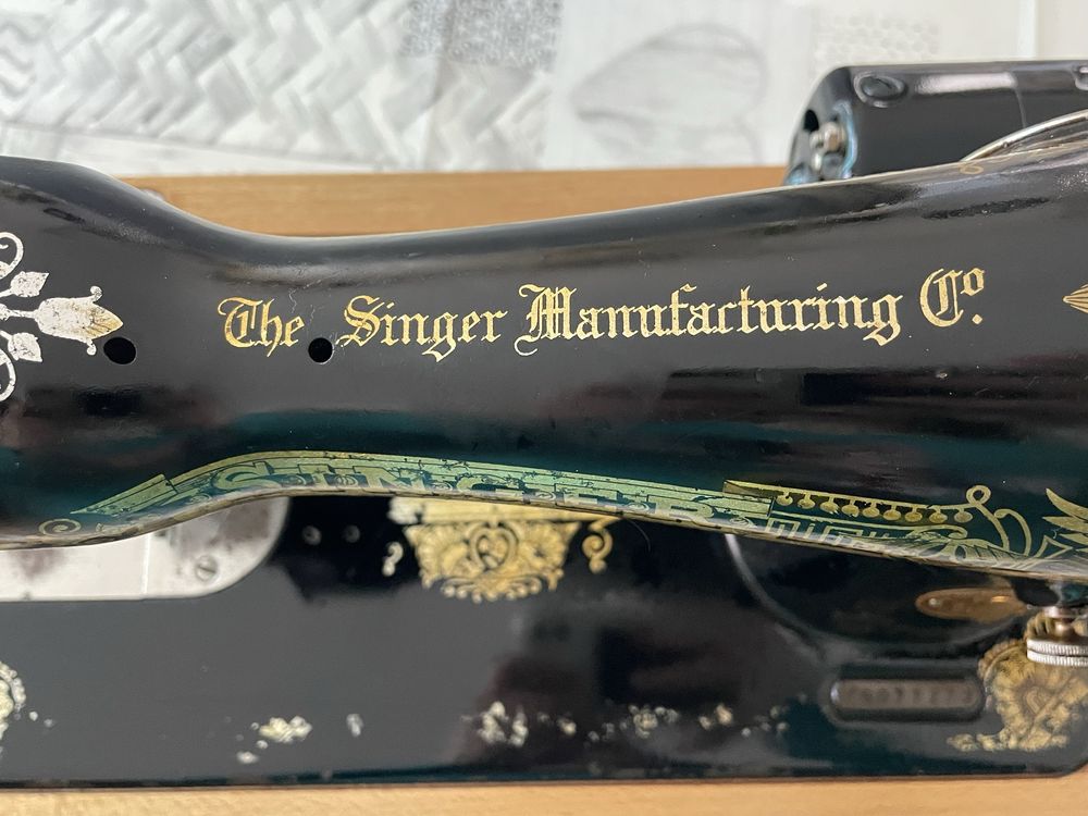 Maquina de Costura Singer