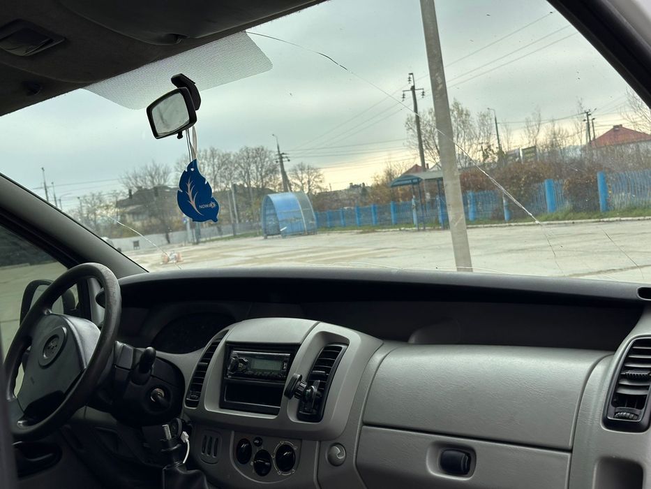 Opel Vivaro 9 місць