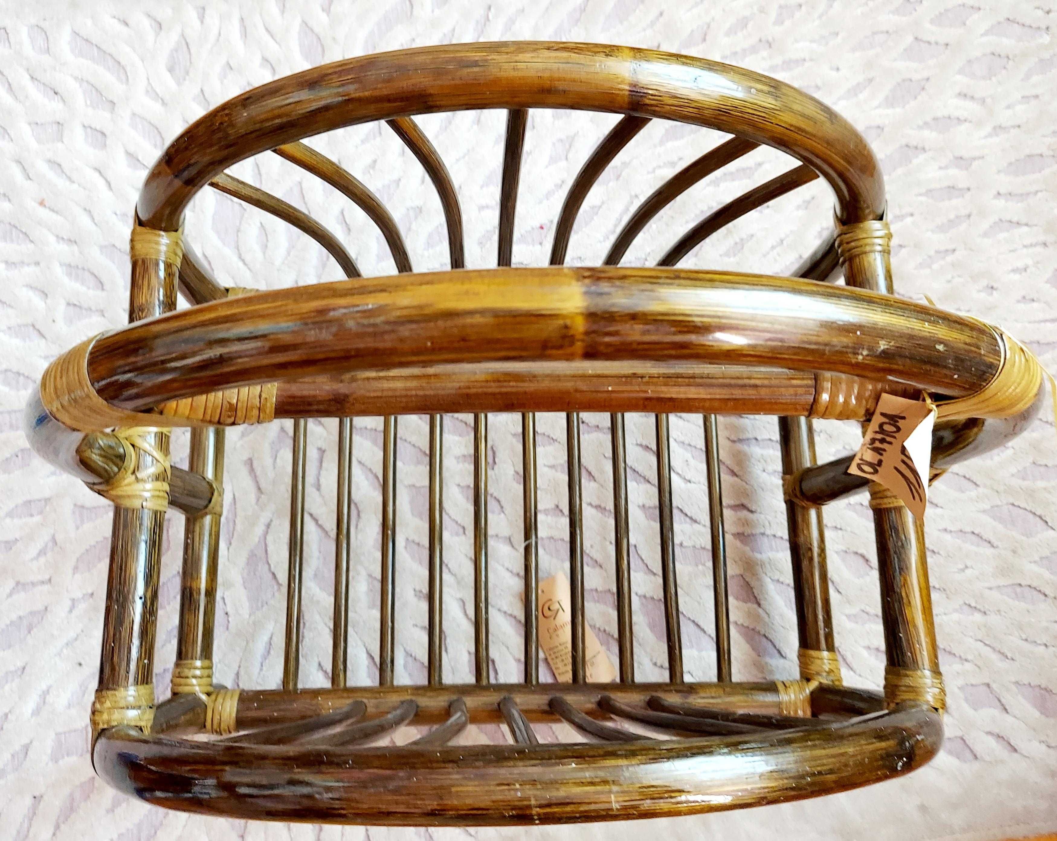 Gazetnik rattanowy oliwkowy