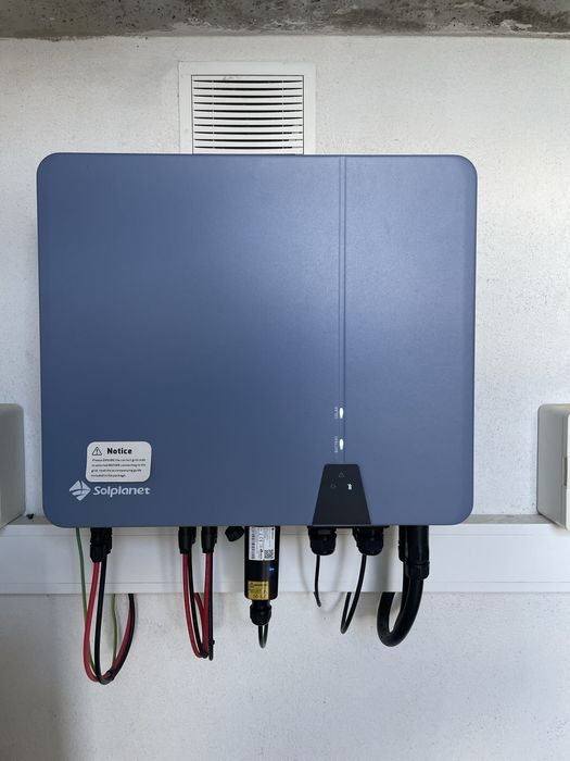 Inversor hibrido trifasico 10kW de Solplanet ASW10kH T3