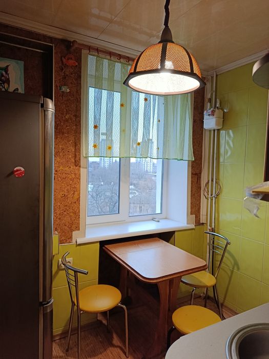 Срочно продам 2 к.кв. в центре!Всего 5 минут пешком  от метро Левада!