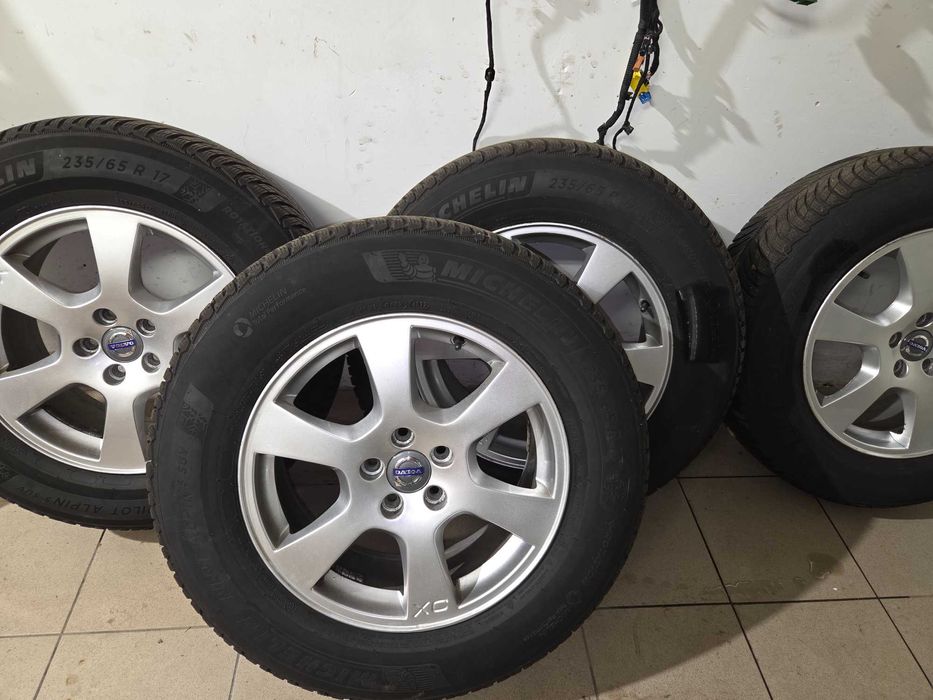 Felgi Volvo XC60 17" + opony Michelin Alpine 5