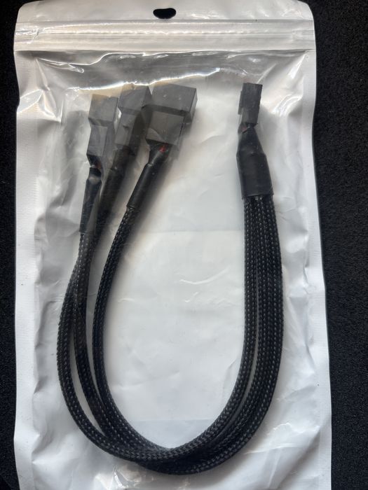 Rozdzielacz kabel 4-pin PWM do 3 wentylatorów | Czarny oplot | 27 cm
