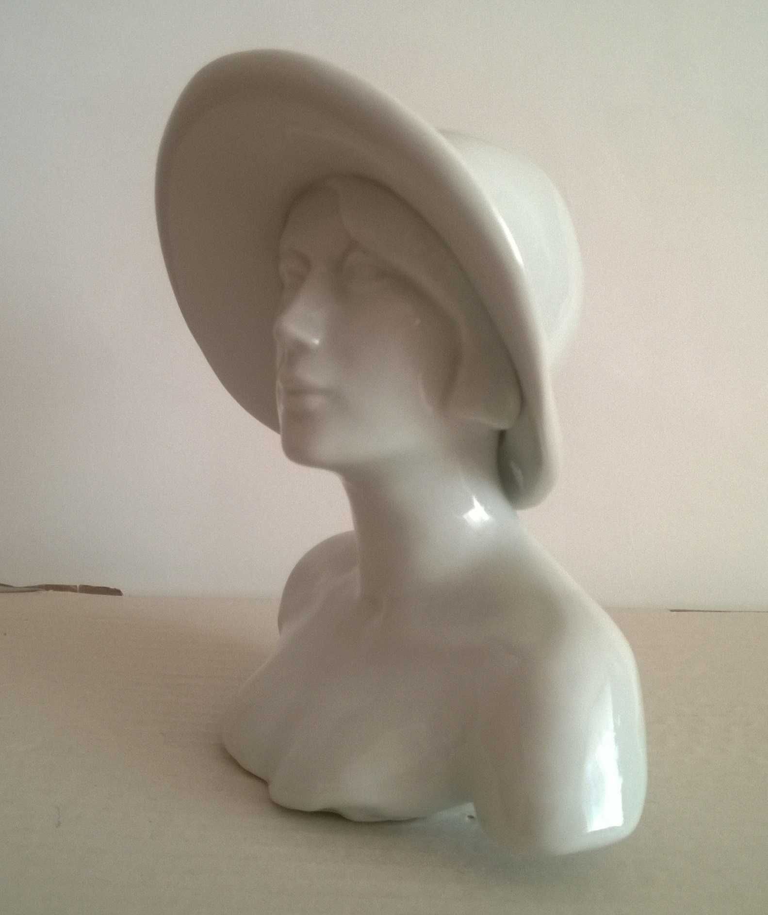 Figurka Porcelanowa Kobieta Popiersie Biała Porcelana