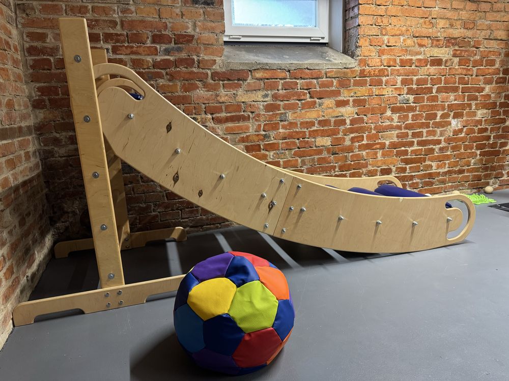 Zjezdzalnia dla dzieci rolkowa rehabilitacyjna system Climb System