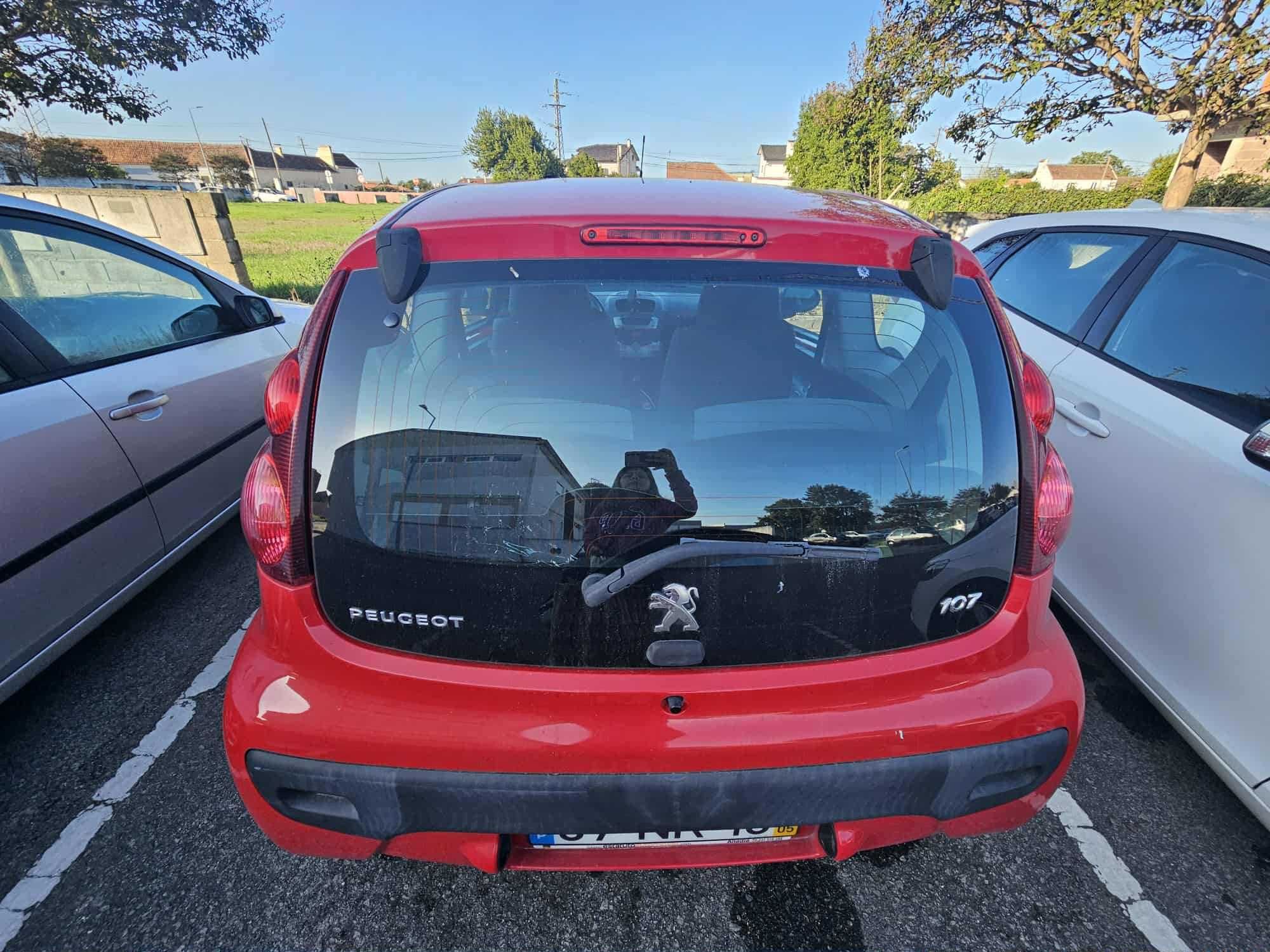 Carro Peugeot 107