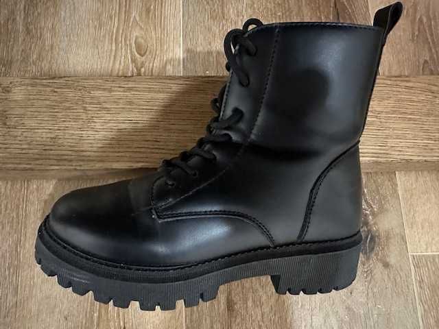 Botas estilo tropa