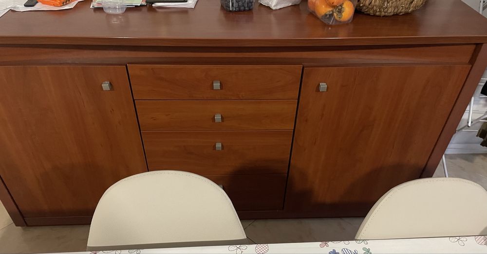 Aparador de sala cerejeira