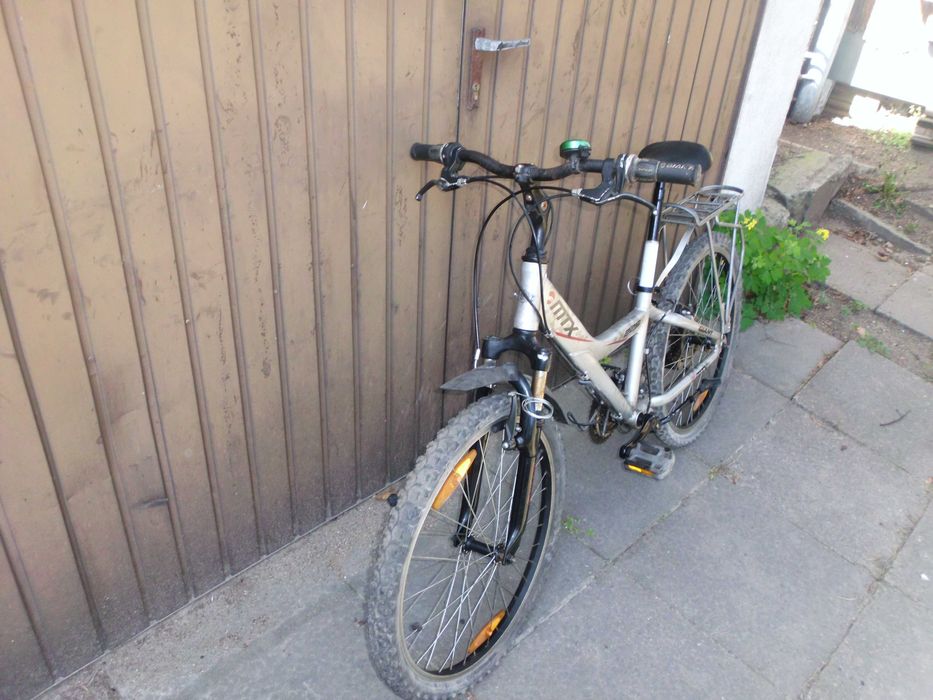 Rower Giant MTX 225 młodzieżowy lub dla seniora Alu . Koła 24 cale