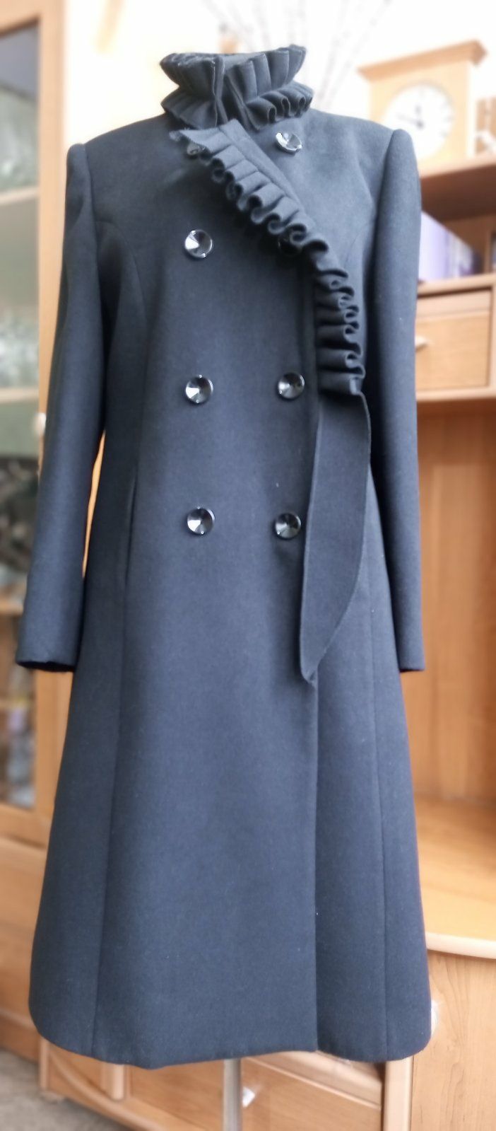 Пальто женское ,черное, итальянский кашемир, демисезонное