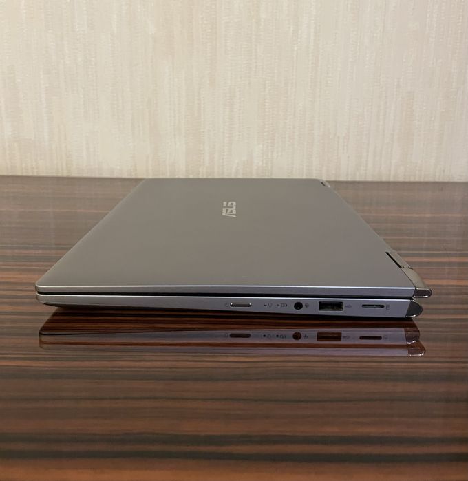 ASUS Q406D Ryzen 5 3500U 2.1GHz 8GB DDR4 256GB SSD Windows 11 PRO