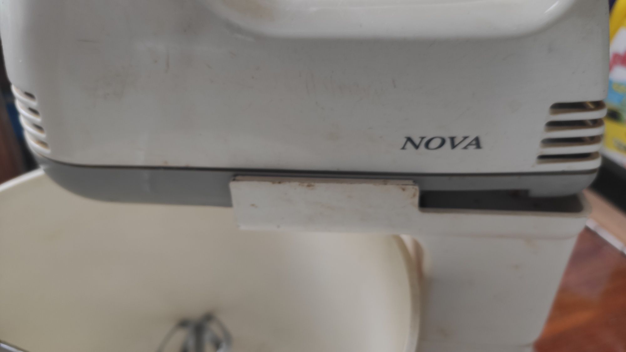 Продам миксер Nova