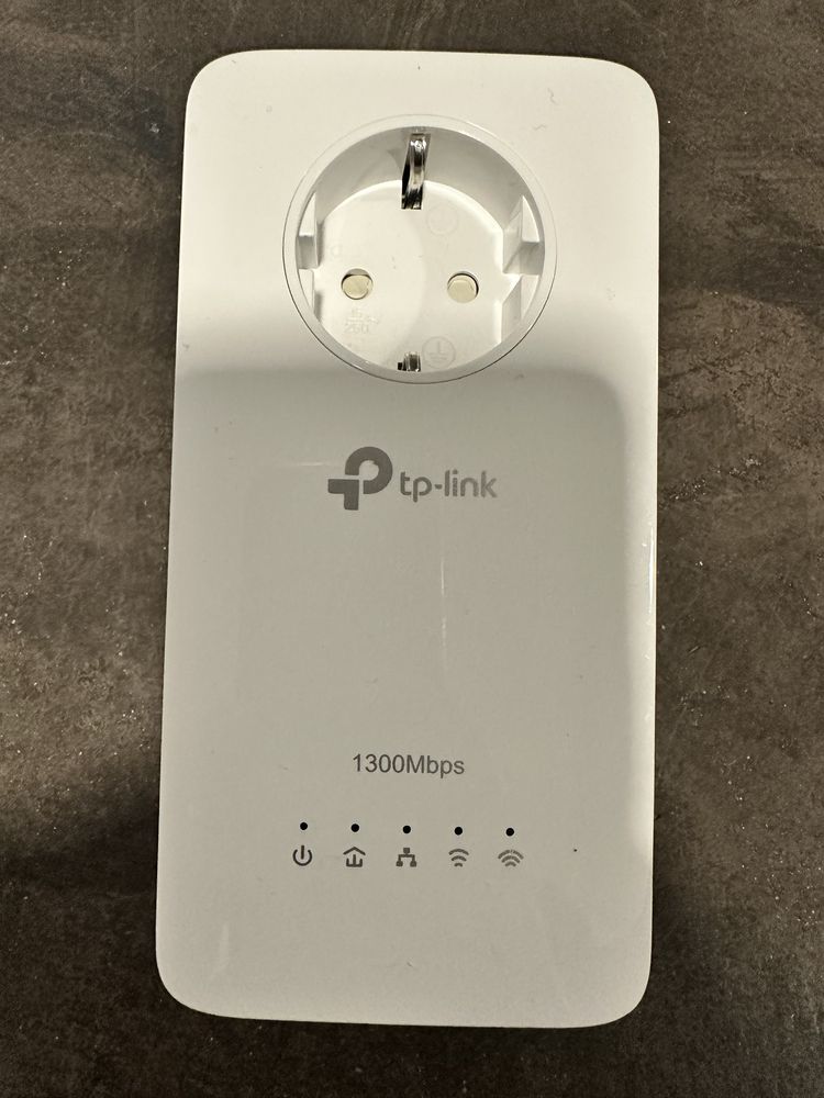 Kit AV1300 Tp-Link Wi-Fi Powerline TL-WPA8630P + TL-PA8010P