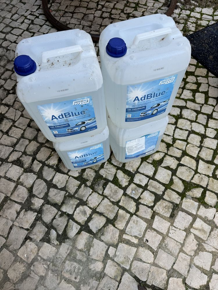 30 litros AdBlue selado.
