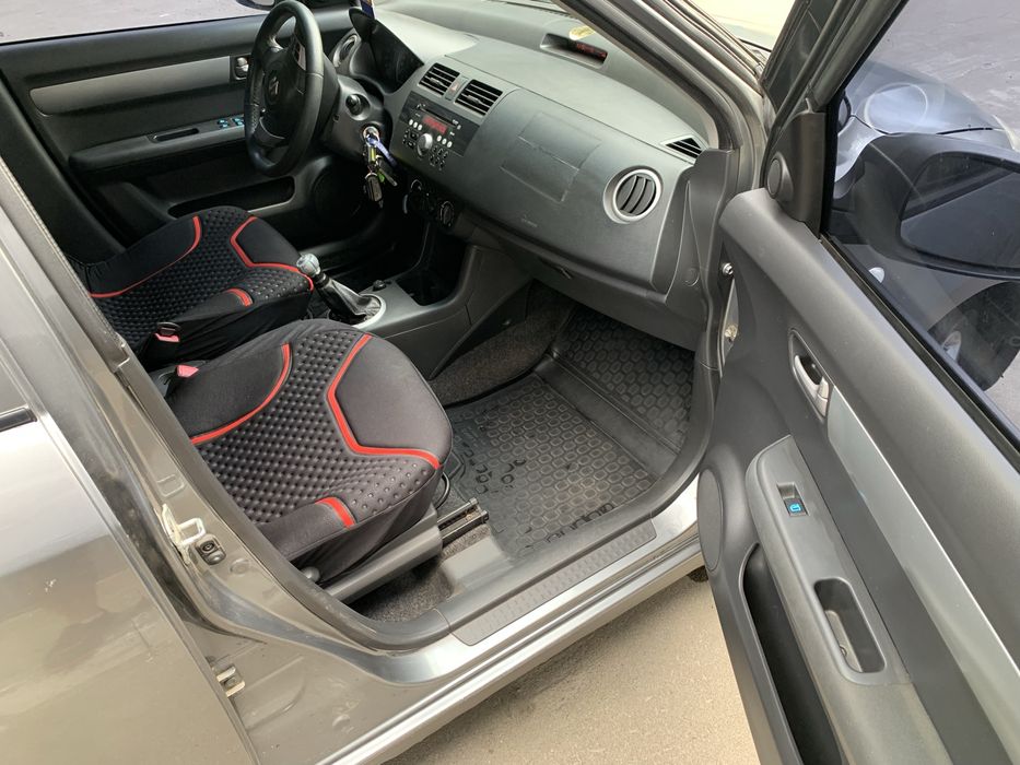 Сузуки Suzuki Swift