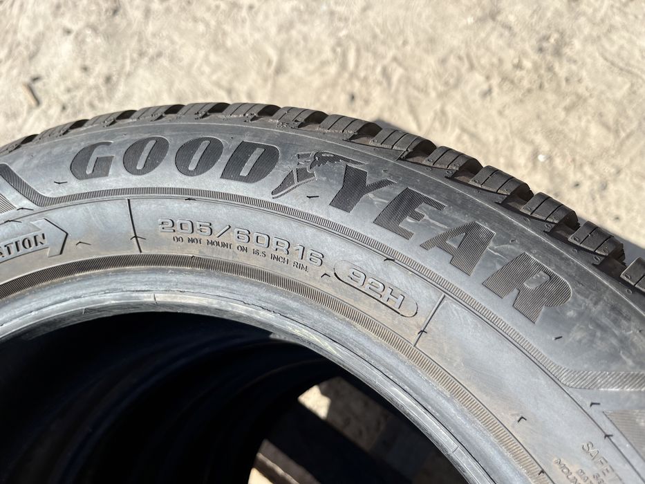 205/60 r16 Goodyear UltraGrip 9 Резина зимняя