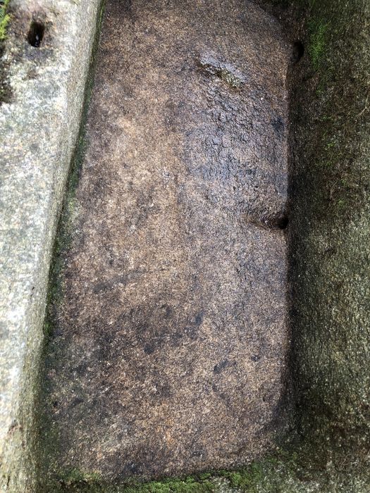 Pias antigas em pedra em excelente estado.