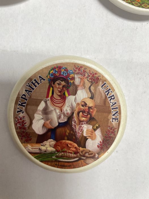 Магніти сувенірні з кераміки