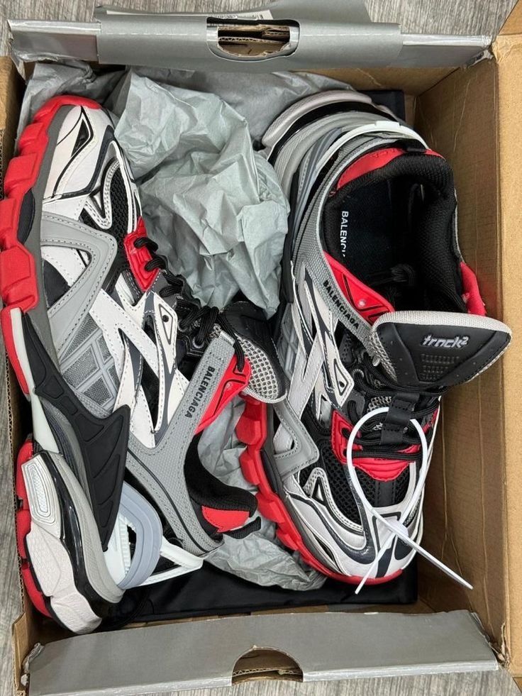Balenciaga track 2
