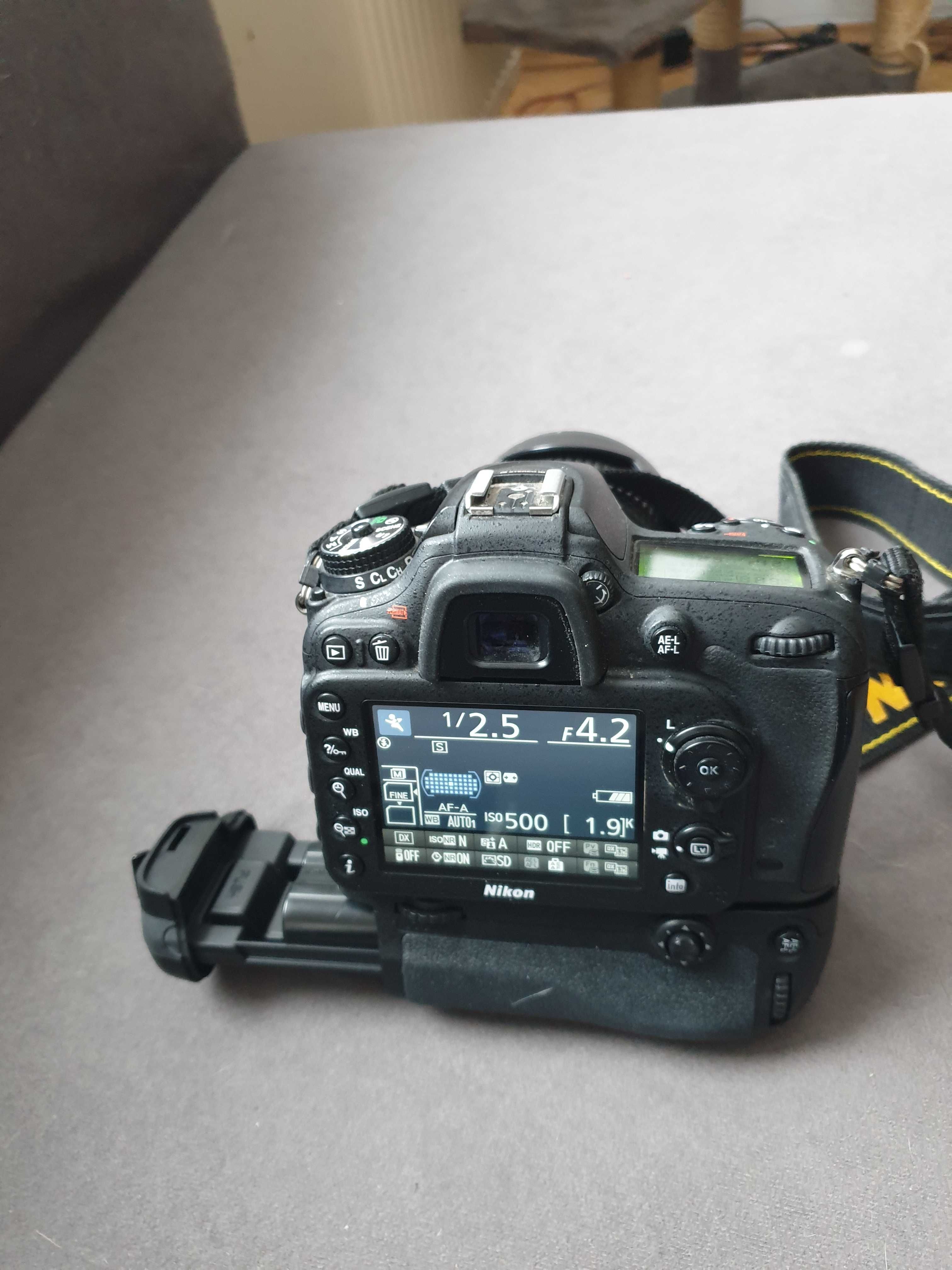 Lustrzanka Nikon D7100 korpus + obiektywy
