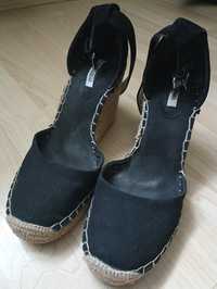 Espadryle na koturnie r. 39 Pull & Bear