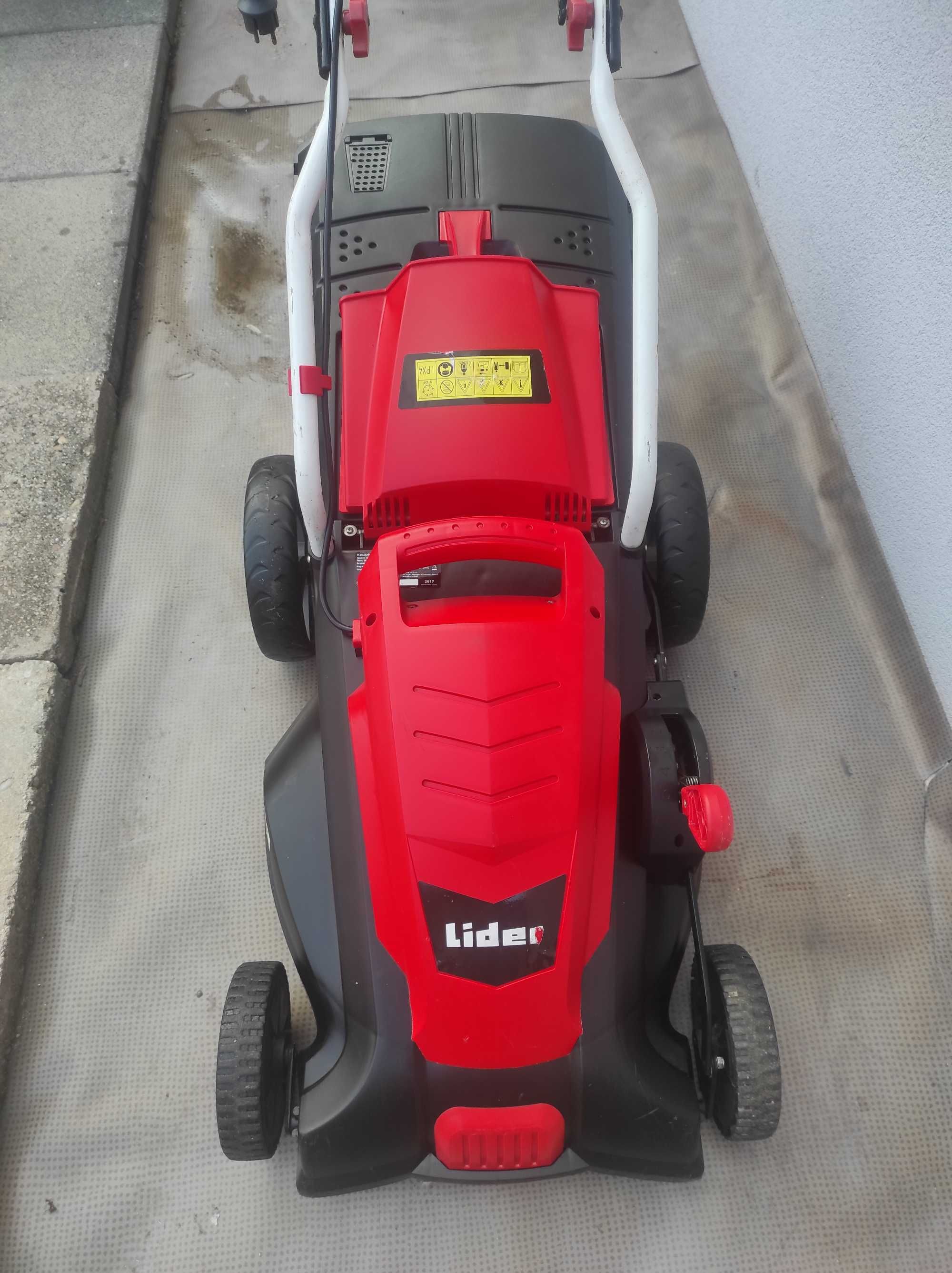 Kosiarka elektryczna Lider GTK 2000 Watt . 42 cm.