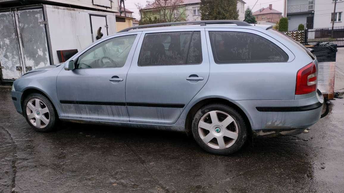 Skoda Octavia kombi 2 maska błotniki drzwi zderzak lampy części