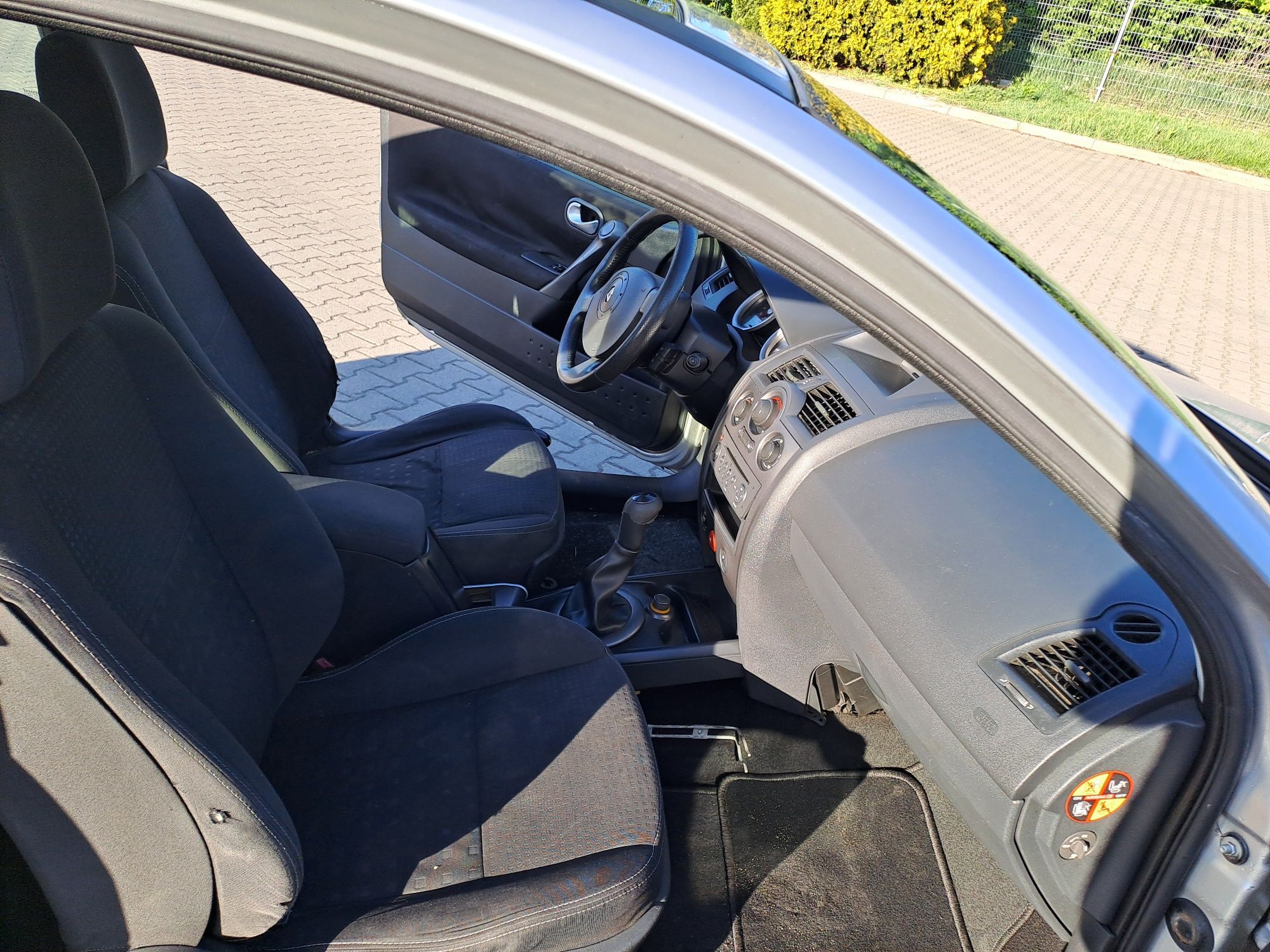 Renault Megane 1,5 diesel,  nowy przegląd,  długo OC