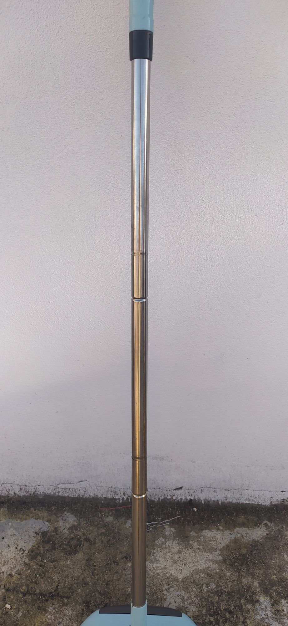 Vendo Vassoura Easy Clean (Não é elétrica)