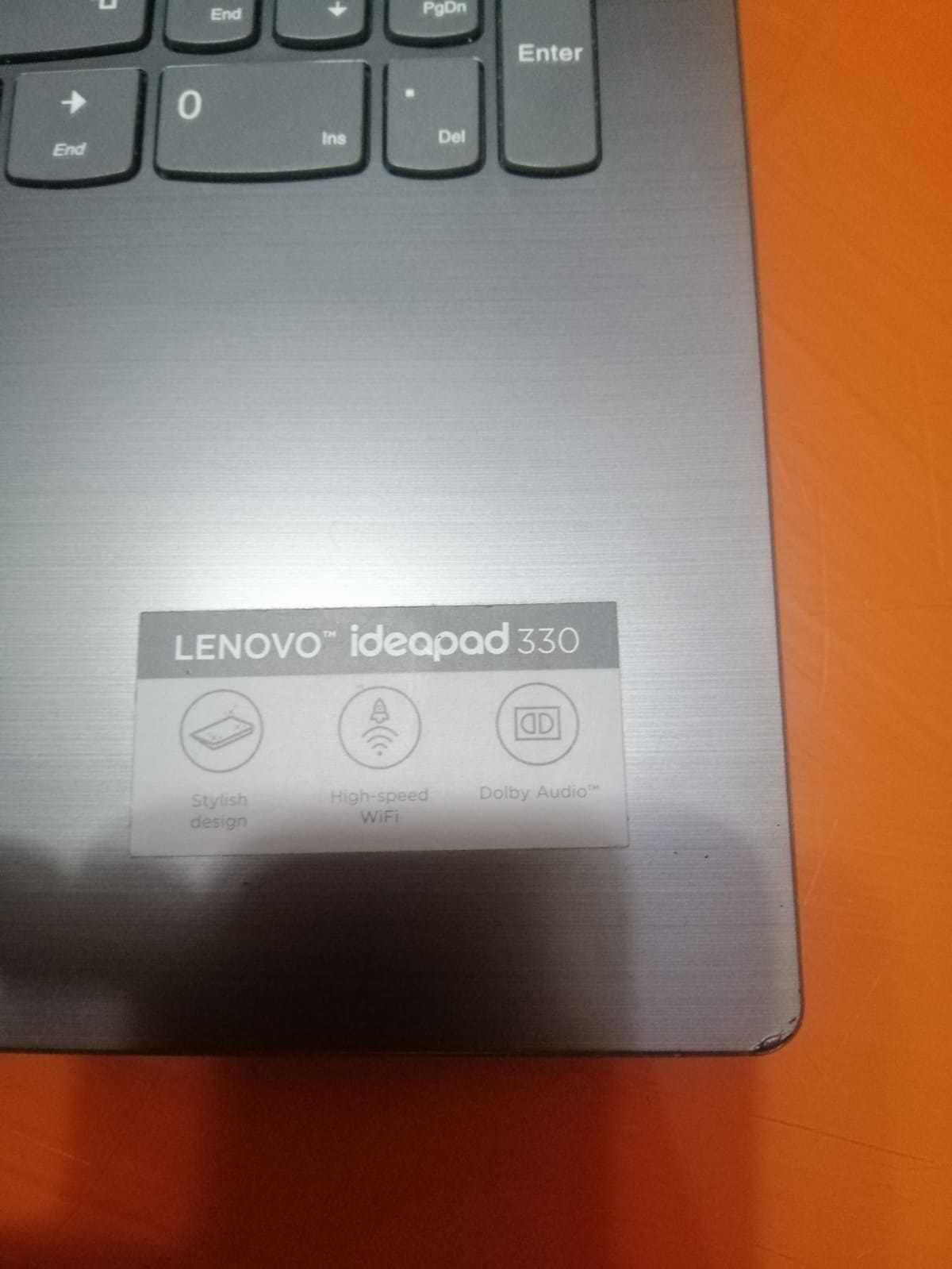 Computador portátil Lenovo